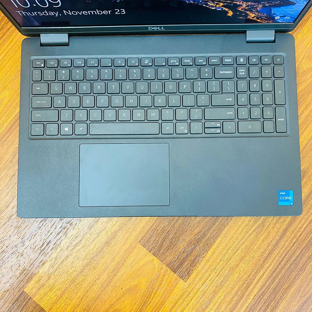 DELL LATITUDE 3520 LAPTOP