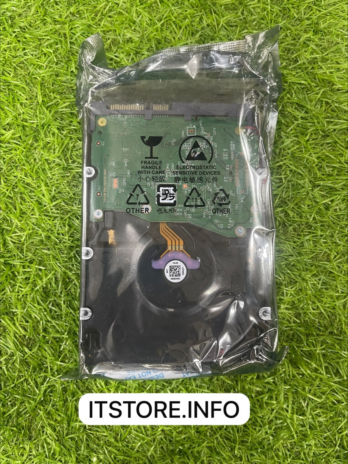wd purple 8tb surveillance hard drive wd85purz front label view itonline pk